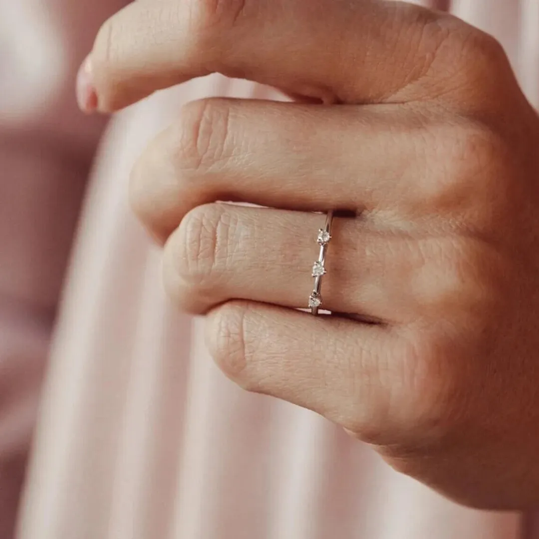 /public/photos/live/3 Stone Bubble Moissanite Stacking Wedding Band 642 (4).webp